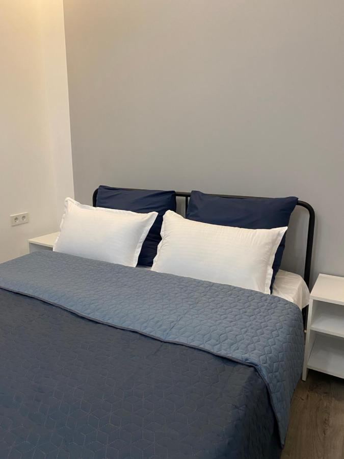 Express Inn Pʼotʼi Dış mekan fotoğraf